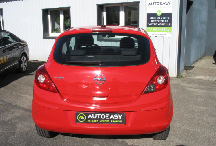 Opel Corsa 1.2 TWINPORT 85CH GRAPHITE