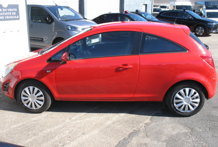 Opel Corsa 1.2 TWINPORT 85CH GRAPHITE