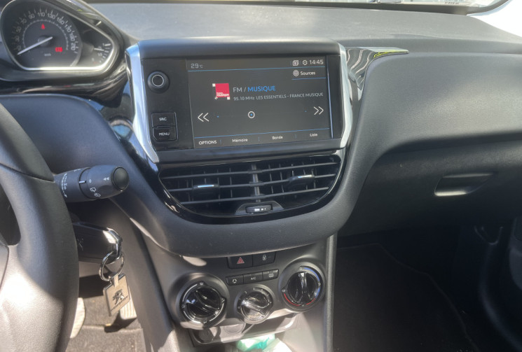 Peugeot 208 Phase 2 5 Portes 1.2 VTi 82 cv