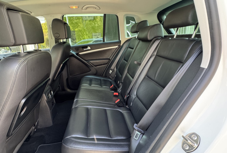 Volkswagen Tiguan 2.0 TDI 140 CARAT DSG7 4Motion / 1ere main / Toit ouvrant / Camera / GPS / Cuir