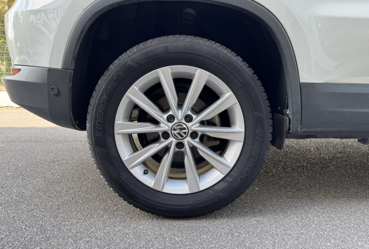 Volkswagen Tiguan 2.0 TDI 140 CARAT DSG7 4Motion / 1ere main / Toit ouvrant / Camera / GPS / Cuir
