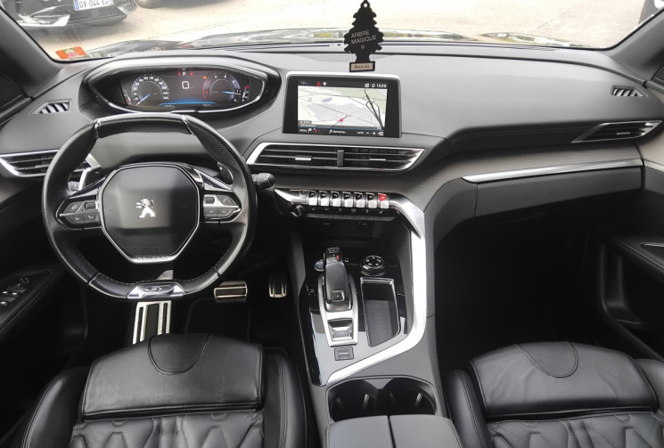 Peugeot 3008 II 2.0 BlueHDi 180 ch GT EAT8 - Toit Ouvrant - Sièges Chauffants