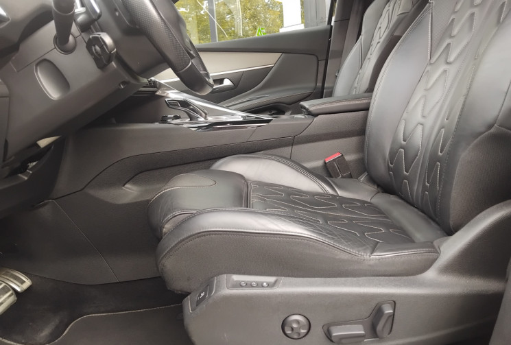 Peugeot 3008 II 2.0 BlueHDi 180 ch GT EAT8 - Toit Ouvrant - Sièges Chauffants