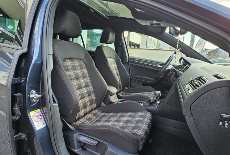 Volkswagen Golf 2.0 TSI 245 ch GTI Performance DSG7 Toit Ouvrant 
