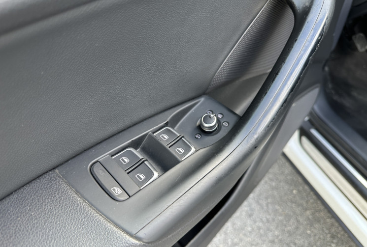Audi Q3 2.0 TDI 140 ch AMBITION LUXE 