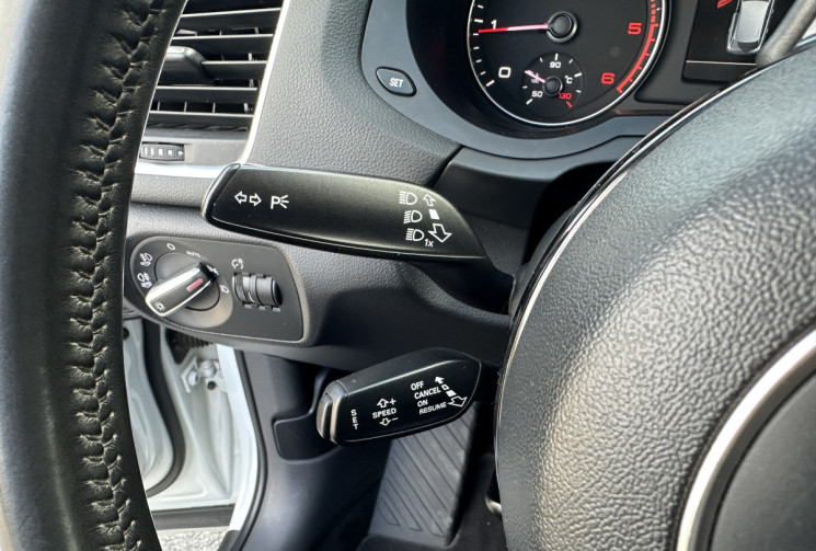 Audi Q3 2.0 TDI 140 ch AMBITION LUXE 