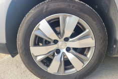 Peugeot 2008 1.2 PURETECH STYLE Peugeot 2008 1.2 PURETECH STYLE