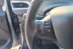 Peugeot 2008 1.2 PURETECH STYLE Peugeot 2008 1.2 PURETECH STYLE