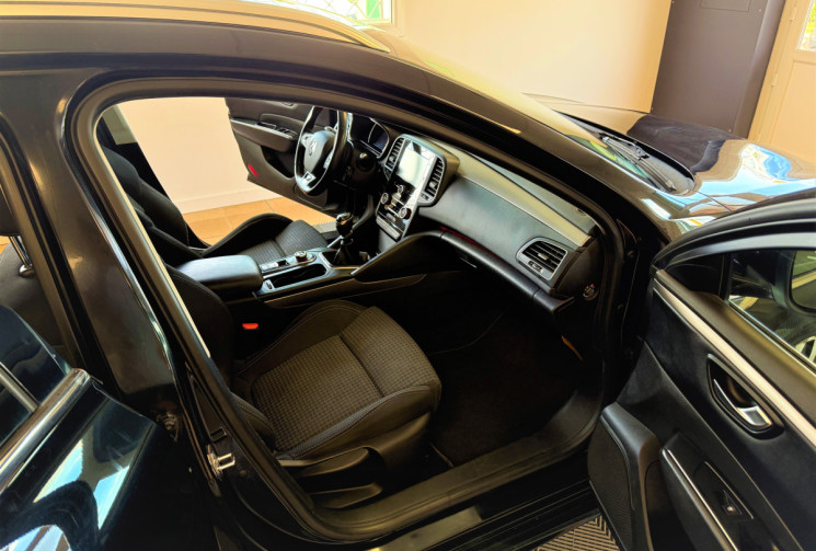 Renault Talisman ESTATE 1.6 DCI 16V 130 BUSINESS Renault Talisman ESTATE 1.6 DCI 16V 130 BUSINESS
