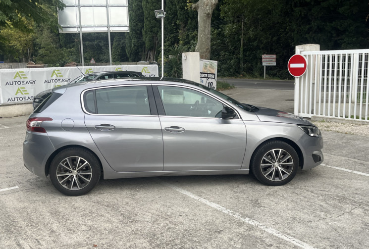 Peugeot 308 1.2 PureTech Sensation / Toit Panoramique / Distribution OK