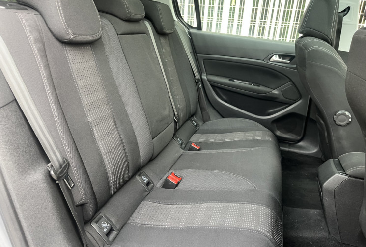 Peugeot 308 1.2 PureTech Sensation / Toit Panoramique / Distribution OK