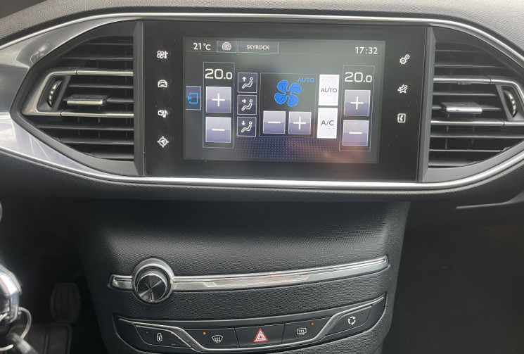 Peugeot 308 1.2 PureTech Sensation / Toit Panoramique / Distribution OK