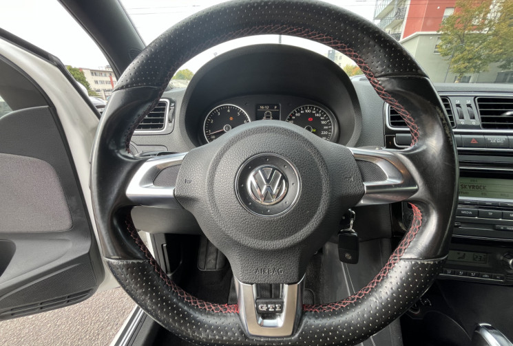 Volkswagen Polo V 5 portes 1.4 FSi DSG7 180 cv Boîte auto