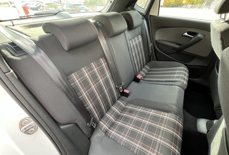 Volkswagen Polo V 5 portes 1.4 FSi DSG7 180 cv Boîte auto