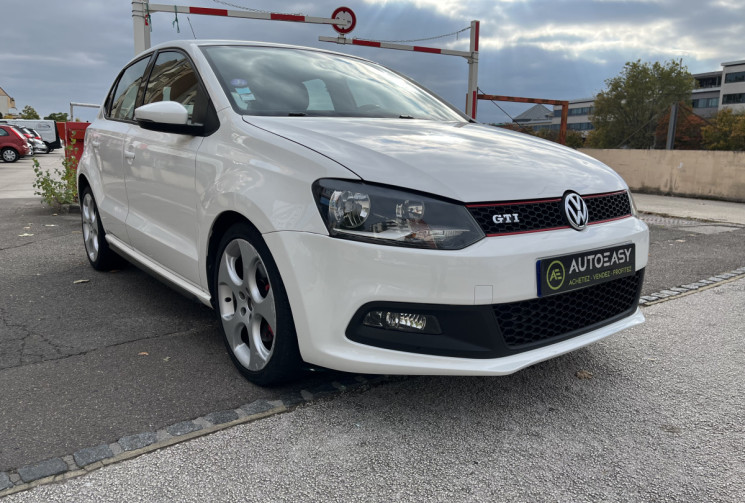 Volkswagen Polo V 5 portes 1.4 FSi DSG7 180 cv Boîte auto