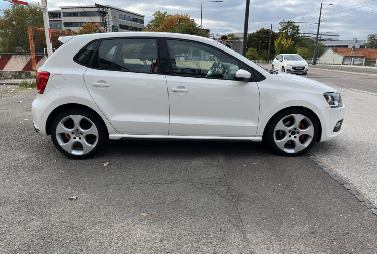Volkswagen Polo V 5 portes 1.4 FSi DSG7 180 cv Boîte auto