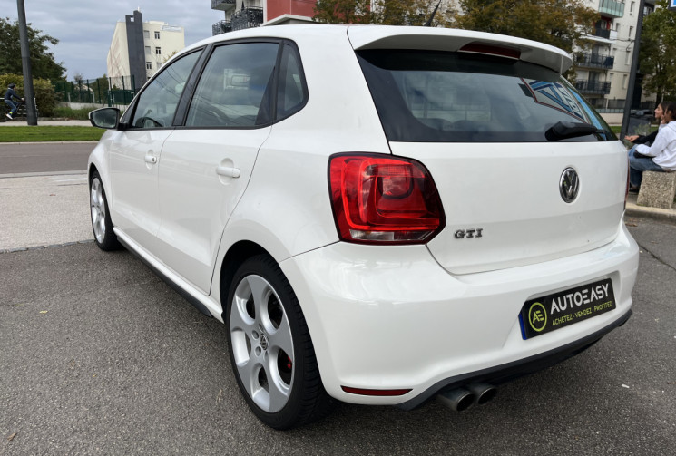 Volkswagen Polo V 5 portes 1.4 FSi DSG7 180 cv Boîte auto