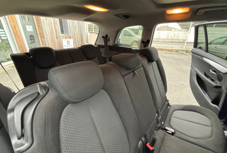 BMW Série 2 Gran Tourer 218i 136 F46 BUSINESS / TOIT OUVRANT / ATTELAGE / GARANTIE 12 MOIS
