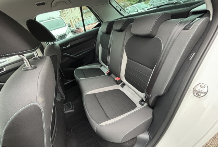 Skoda Fabia 1.2 TSI / 90 CH / AMBITION 