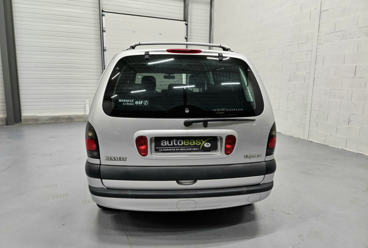 Renault Espace 2.0 16 v 140 cv expression / 7 places / 1° main / entretien concession 