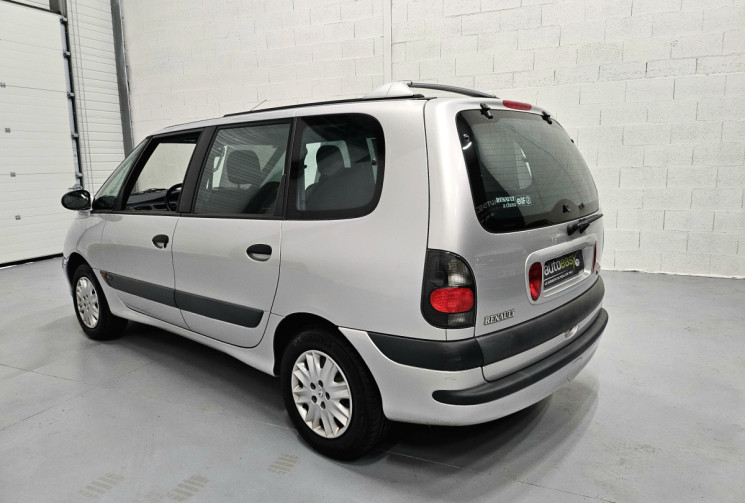 Renault Espace 2.0 16 v 140 cv expression / 7 places / 1° main / entretien concession 