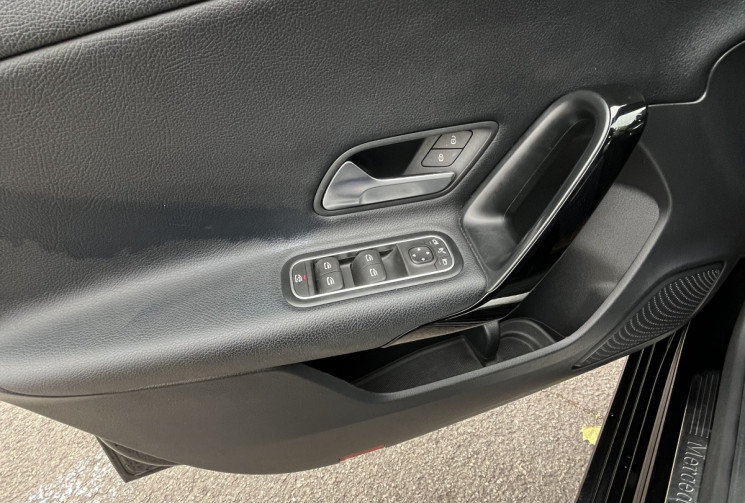 Mercedes Classe A Hatchback 180 d 1.5 d 7G-DCT 116 cv Boîte auto