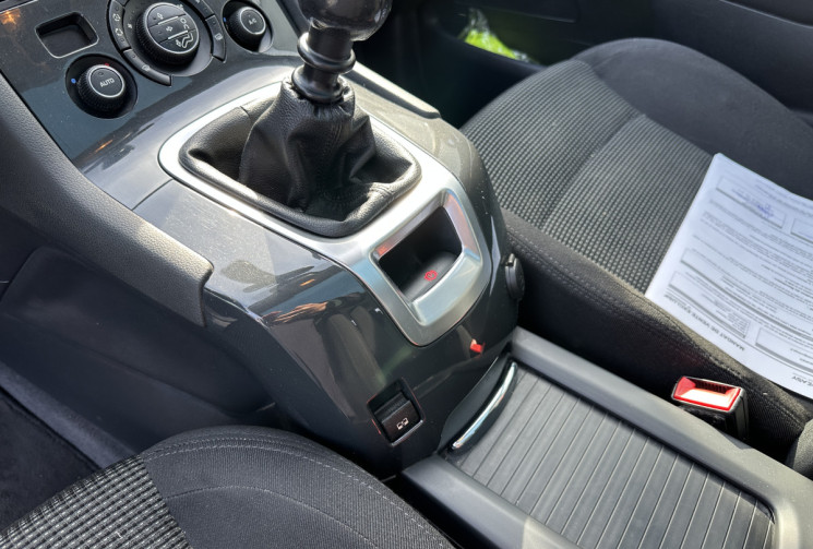 Peugeot 5008 I 2.0 HDi FAP 150 CV PREMIUM PACK