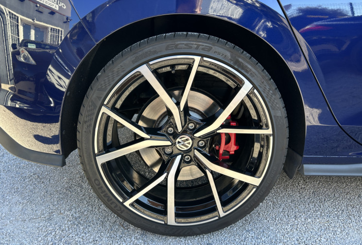 Volkswagen Golf VIII 2.0 TSI 300 Ch GTI CLUBSPORT DSG7 * CARPLAY * CAMERA * ECLAIRAGE D'AMBIANCE