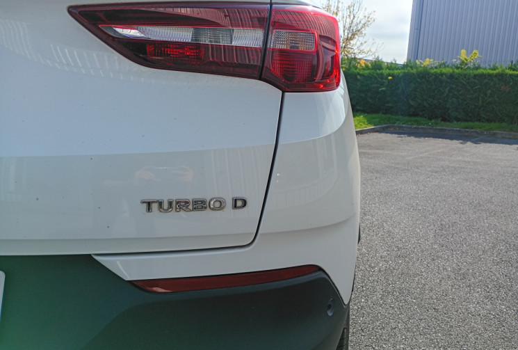 Opel Grandland X 1.5 Turbo D 130 ch *Design Line 
