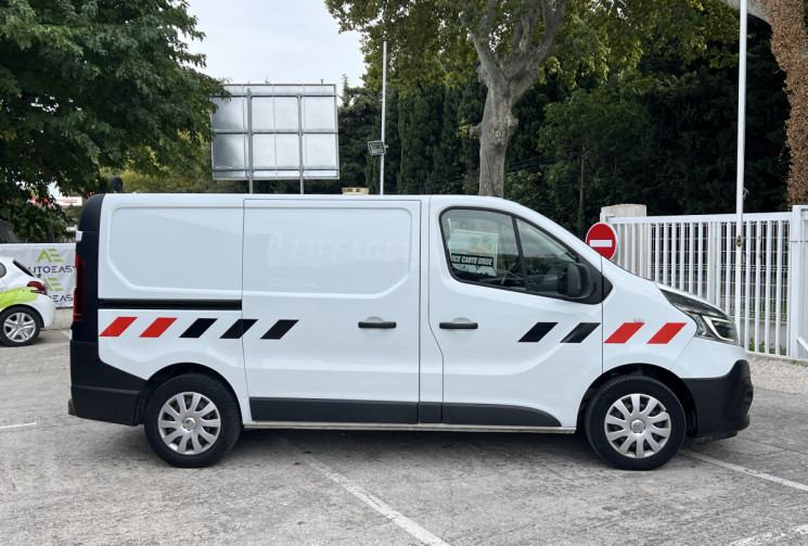 Renault Trafic L1H1 2.0 dCi 120 Confort / TVA Récupérable / Caméra / LED / Clim / Moteur à Chaine