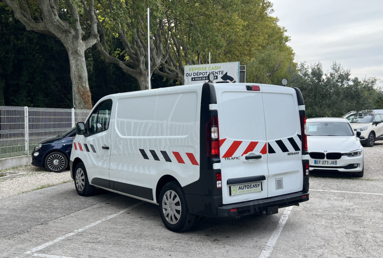 Renault Trafic L1H1 2.0 dCi 120 Confort / TVA Récupérable / Caméra / LED / Clim / Moteur à Chaine