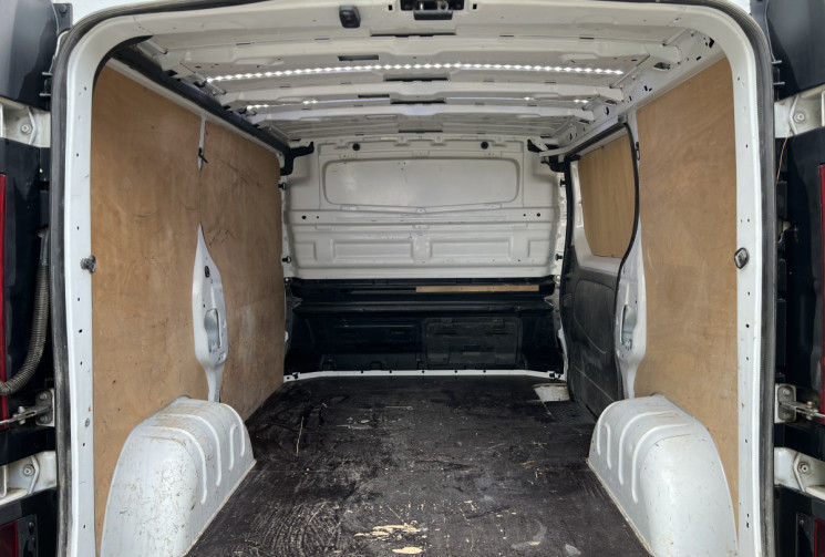 Renault Trafic L1H1 2.0 dCi 120 Confort / TVA Récupérable / Caméra / LED / Clim / Moteur à Chaine