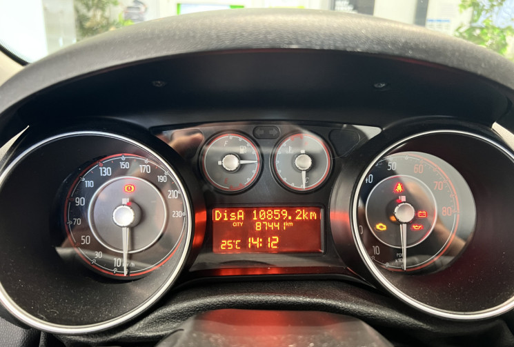 FIAT Punto 1.2 8v 69 ch Italia 3p PACK CLIM