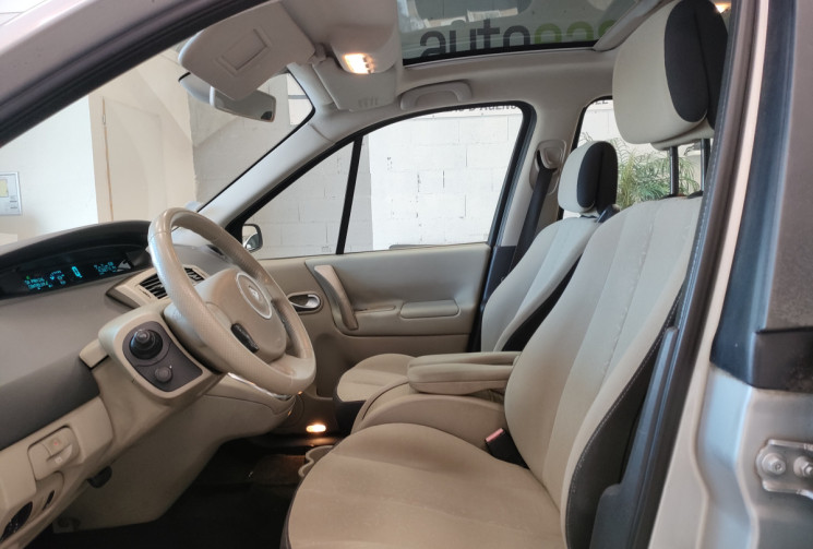 Renault Scénic II MEGANE SCENIC 1.5 dCi 106cv EXPRESSION