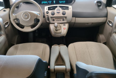 Renault Scénic II MEGANE SCENIC 1.5 dCi 106cv EXPRESSION