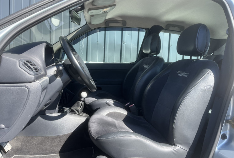 Renault Clio II RS Phase 2.0 i 16V 172 cv