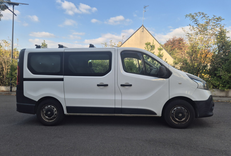 Renault Trafic 1.6 dCi 95ch Life 9 places  Renault Trafic 1.6 dCi 95ch Life 9 places