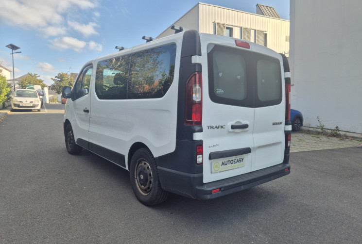 Renault Trafic 1.6 dCi 95ch Life 9 places  Renault Trafic 1.6 dCi 95ch Life 9 places