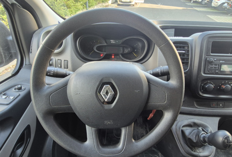 Renault Trafic 1.6 dCi 95ch Life 9 places  Renault Trafic 1.6 dCi 95ch Life 9 places