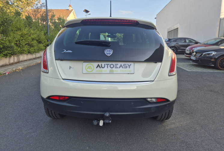 Lancia DELTA III 1.6 Multijet 120 Platino Toit ouvrant / siège alcantara / Attelage