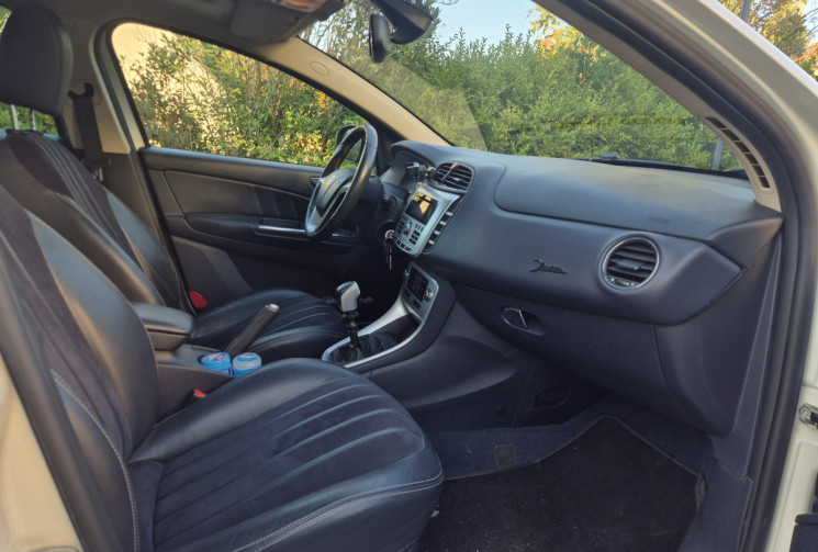 Lancia DELTA III 1.6 Multijet 120 Platino Toit ouvrant / siège alcantara / Attelage