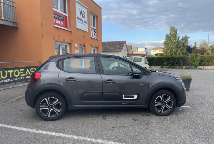 Citroën C3 SHINE 1.2 PureTech 83 ch  BVM5 Courroie distribution OK