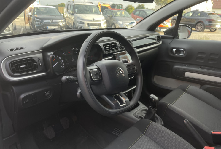 Citroën C3 SHINE 1.2 PureTech 83 ch  BVM5 Courroie distribution OK