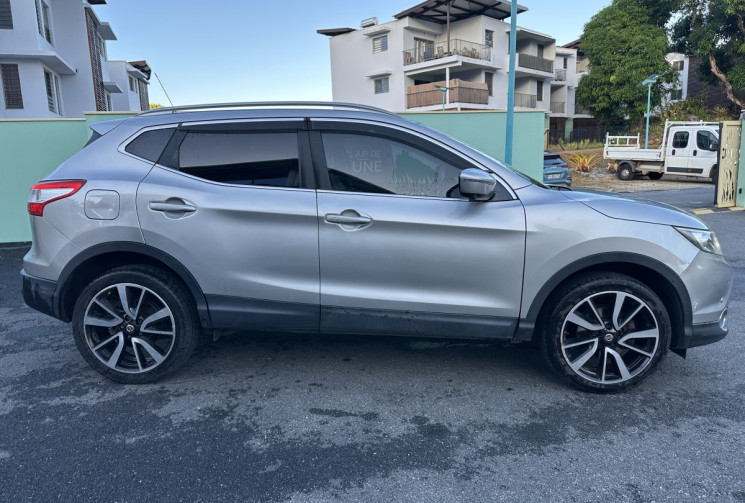 Nissan Qashqai 1.2 DIG-T 16V 2WD S&S 115 cv Tekna // Première main // Chaine de distribution