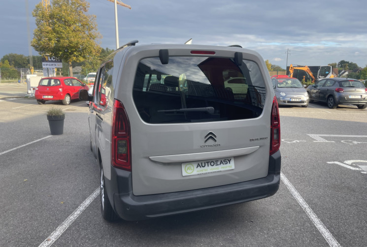 Citroën Berlingo Van XL  Pure Tech 110 ch FEEL COUROIE DISTRIBUTION OK