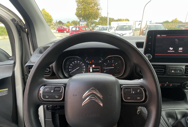 Citroën Berlingo Van XL  Pure Tech 110 ch FEEL COUROIE DISTRIBUTION OK
