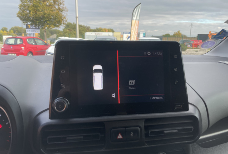 Citroën Berlingo Van XL  Pure Tech 110 ch FEEL COUROIE DISTRIBUTION OK