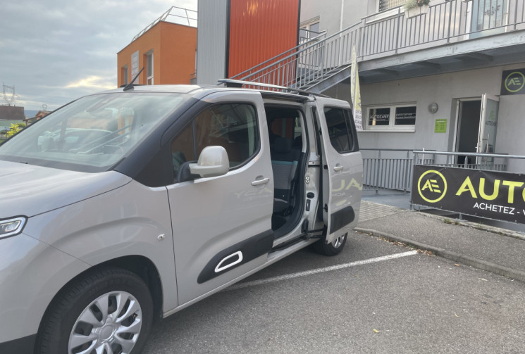 Citroën Berlingo Van XL  Pure Tech 110 ch FEEL COUROIE DISTRIBUTION OK