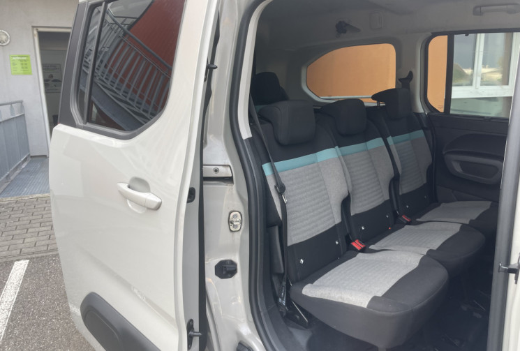 Citroën Berlingo Van XL  Pure Tech 110 ch FEEL COUROIE DISTRIBUTION OK