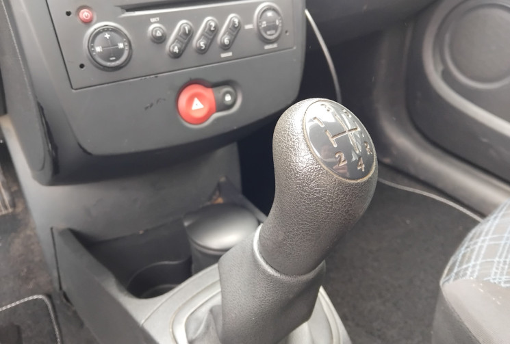 Renault Clio  III 1.5 DCI 68 cv - 5 Portes - Première Main